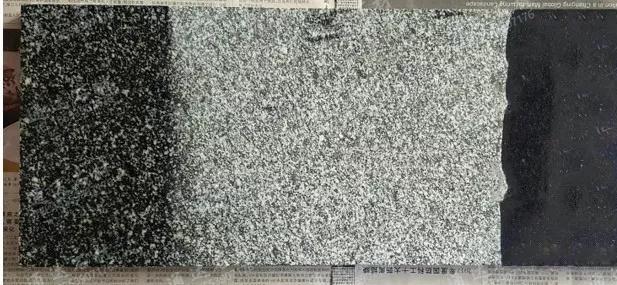 花崗巖染色成中國(guó)黑石材的操作過程