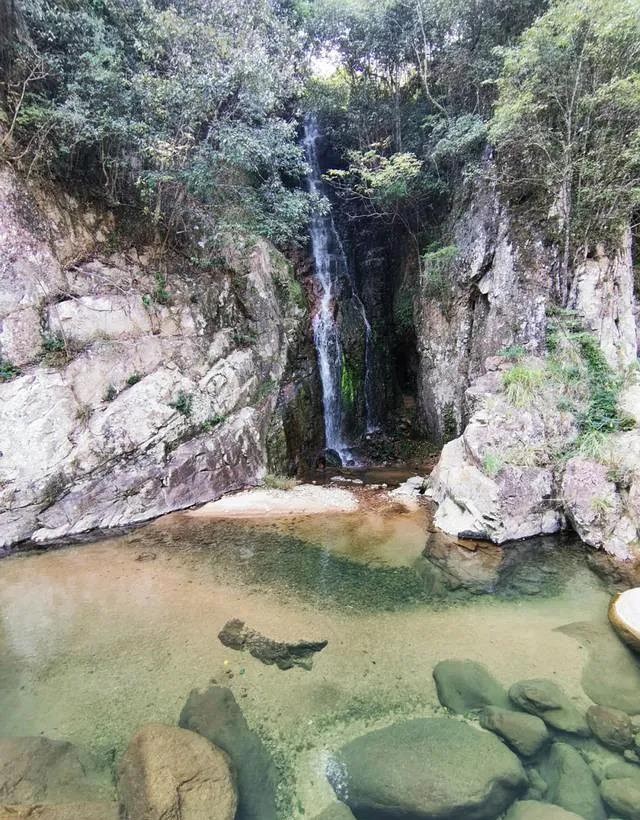 人跡罕至！浙江溫州永嘉這里有條花崗巖石河、平板溪