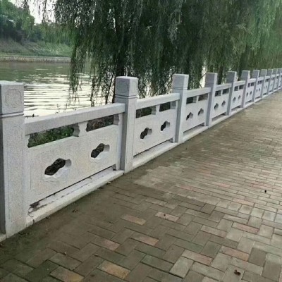 別墅園林景區芝麻灰浮雕欄桿 婁底芝麻灰石材欄桿